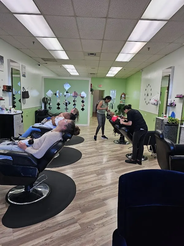 Magic Brow — Beauty salon in Racine